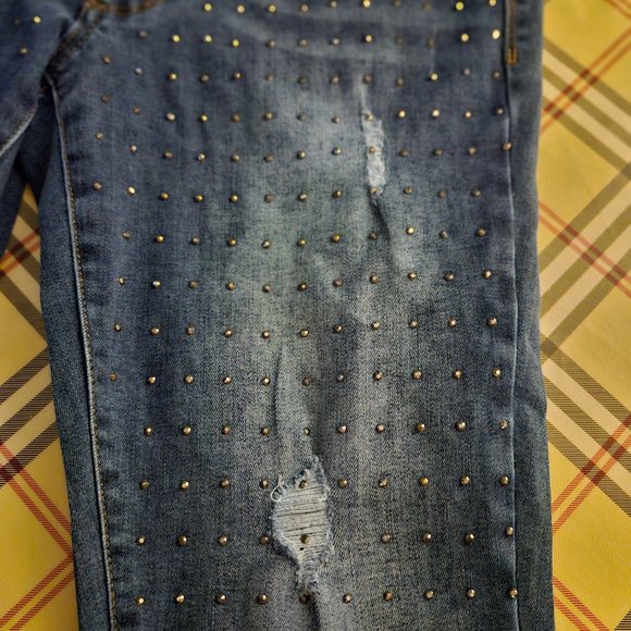 BEBE Distressed Heartbreaker Skinny Jeans With Rhinestones Studs Size 31 - Picture 3 of 7